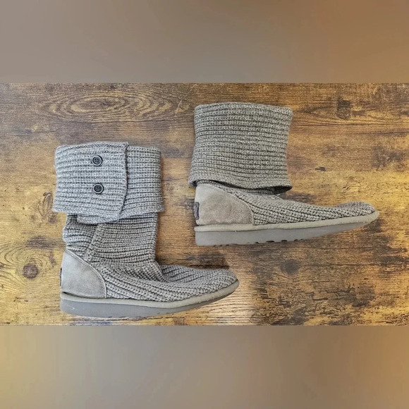 Classic UGG Cardy Grey Boots Women’s size 7 - Picture 1 of 10